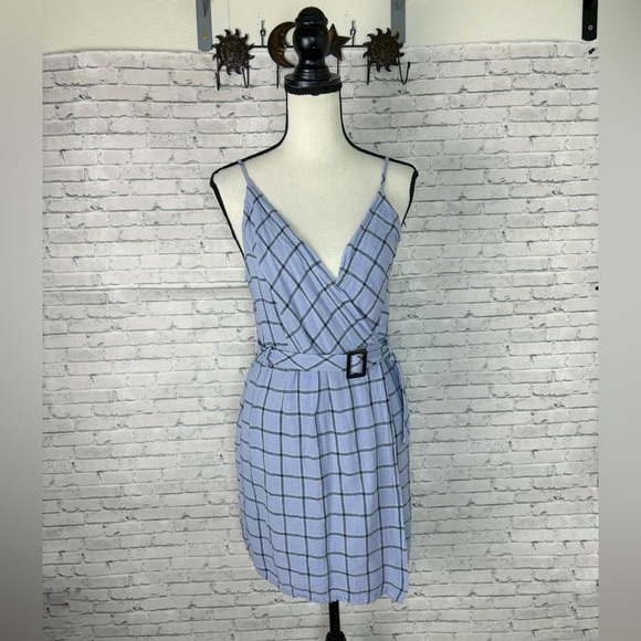 Urban Outfitters Light Blue Windowpane Grid Print Surplice Linen Mini Dress - Picture 1 of 5